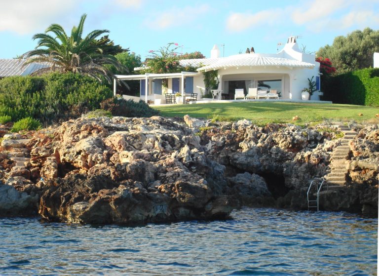 Find your own Casa Amore with these Love Island-style villas 3 Villa Bini Sac